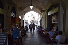 Osteria L'Antico Noe Under the Archway in Florence.jpg