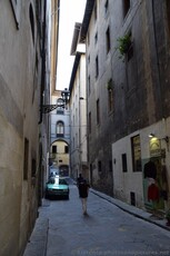 Via Filippina Street in Florence.jpg