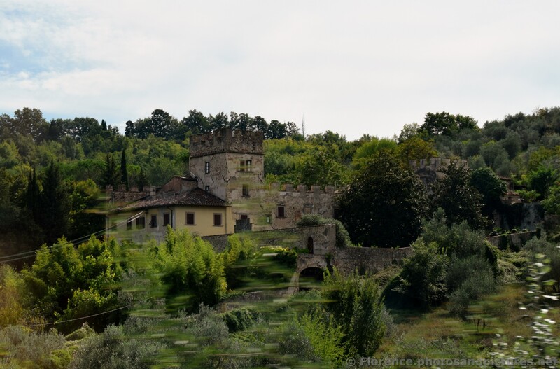 Castle like residence at the Florence Countryside near Via Marco Polo.jpg