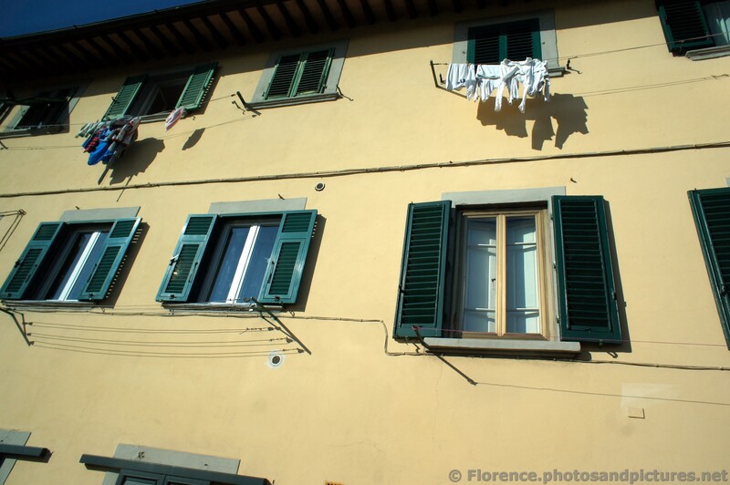 Florentine dry clothing outside window.jpg