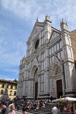 Basilica of Santa Croce Side View.jpg