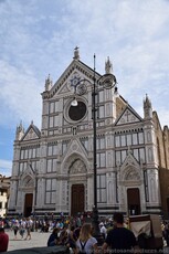 Frontal view of Santa Croce Basilica in September 2014.jpg