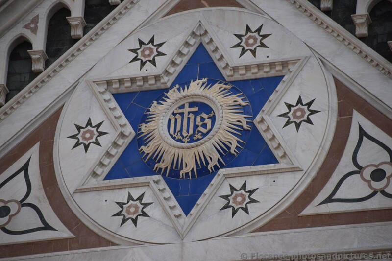6 Pointed Star atop the Basilica of Santa Croce.jpg