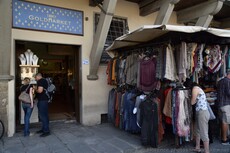 18KT Gold Market at Piazza Santa Croce.jpg