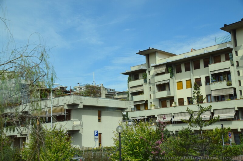 Florence Apartment Building on Via Emilio Visconti Venosta.jpg