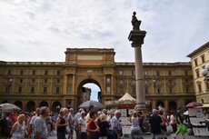 Piazza della Repubblica Picture Gallery