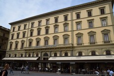Gilli 1733 & La Fondiaria Assicurazioni Building at Piazza della Repubblica Florence.jpg