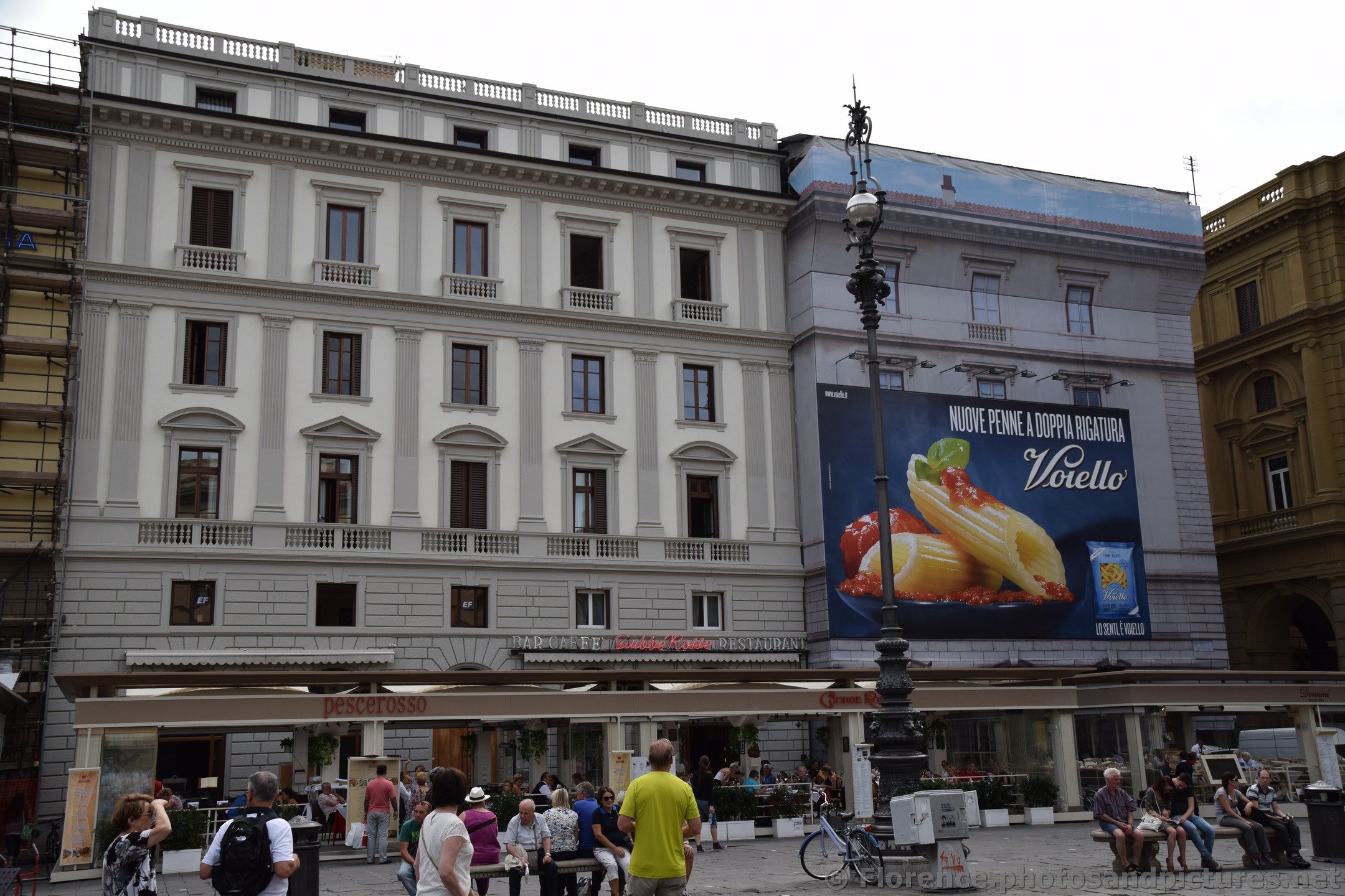 Giubbe Rosse Resturant at the Republic Square in Florence.jpg