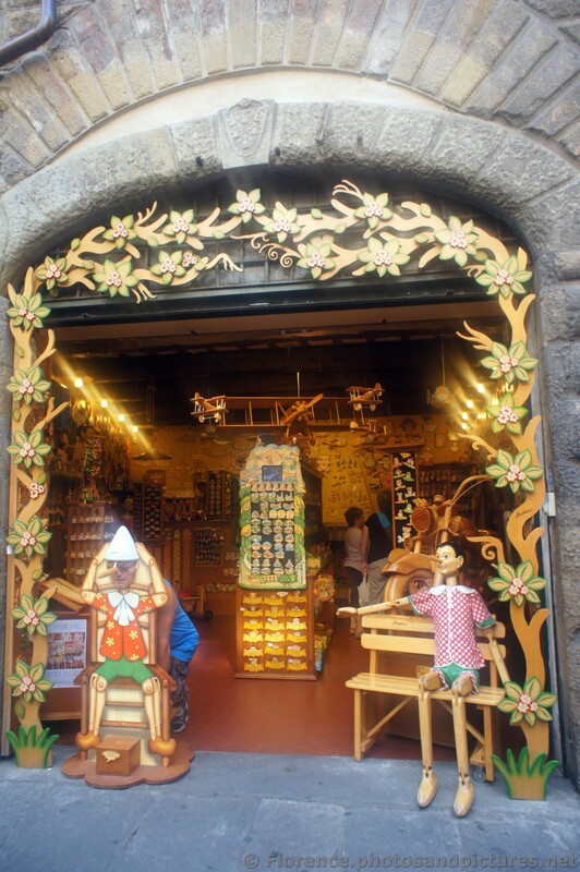 Bartolucci Pinocchio Store on Borgo dei Greci Florence.jpg