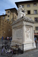 Inscription on the Back of Lodovico de Medici Statue near San Lorenzo Basilica.jpg