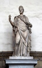 Salonina Matidia or Sabina-Matidia Statue at Loggia dei Lanzi.jpg