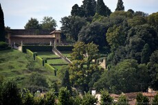 Giardino Bardini seen from Across Arno River Florence.jpg