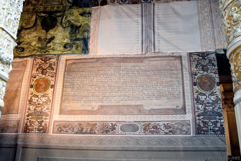 Scroll with Writing on wall of Palazzo Vecchio First Courtyard.jpg