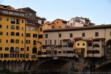 Ponte Vecchio and Southern side of Florence across from Arno.jpg