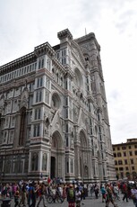 Side view of the Florence Cathedral.jpg